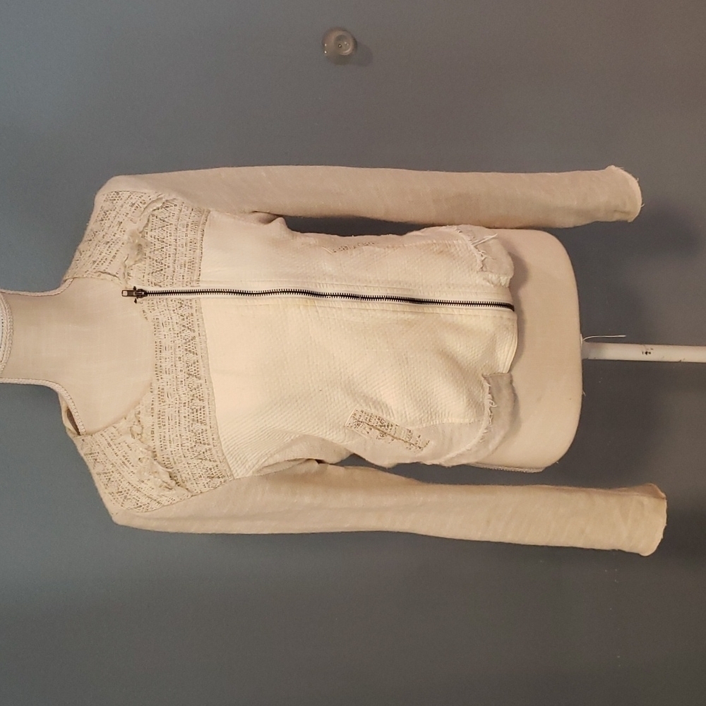 Women’s Cream Textured Knit Zip-Front Jacket